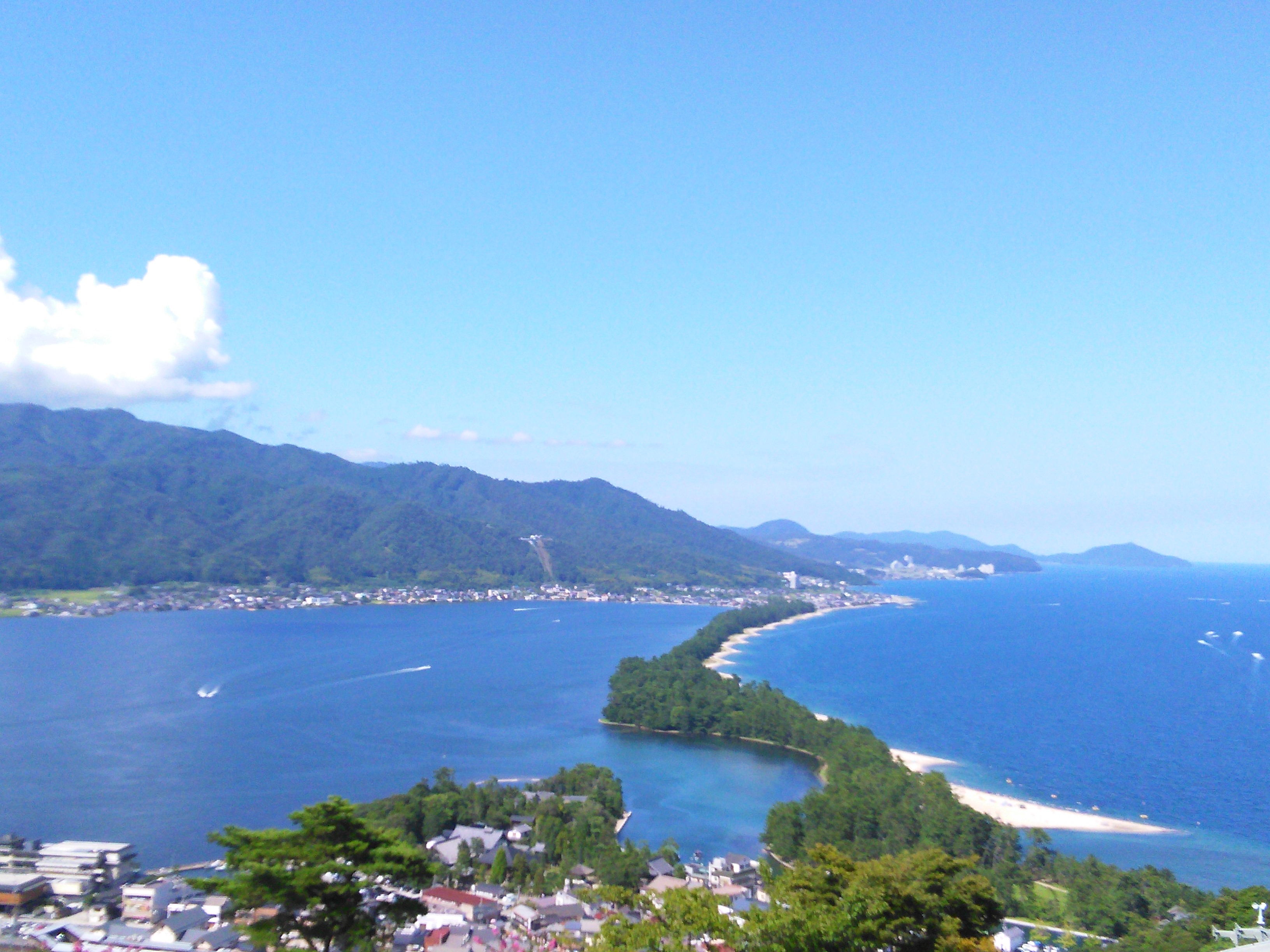 天橋立 日本三景制覇へ 珍しい砂浜の島 高台から見ると絶景の天橋立 京都 ゆるい旅には写真とお酒を